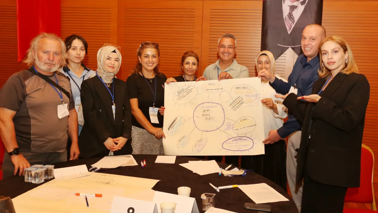 Bursa Büyükşehir'den 'kent mobilyaları' tasarım çalıştayı