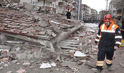 Yozgat'ta 5 Katlı Bina Çöktü