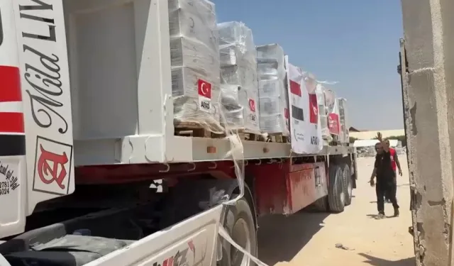 Türkiye'nin bağışları Refah Sınır Kapısı'ndan ulaşıyor