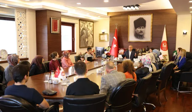 Ankara Keçiören'de LGS ve YKS başarısı gururlandırdı