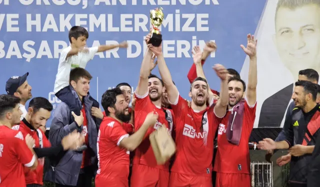 Gölcük Belediye Başkanlık Kupası’nda zafer İhsaniyespor’un