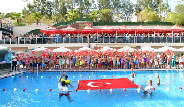 İzmir Çiğli'den yüzme şenliği ve madalya töreni