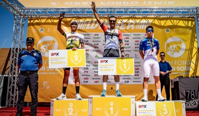 Mudanyalı bisikletçi Gökhan Uzuntaş zirveyi bırakmıyor