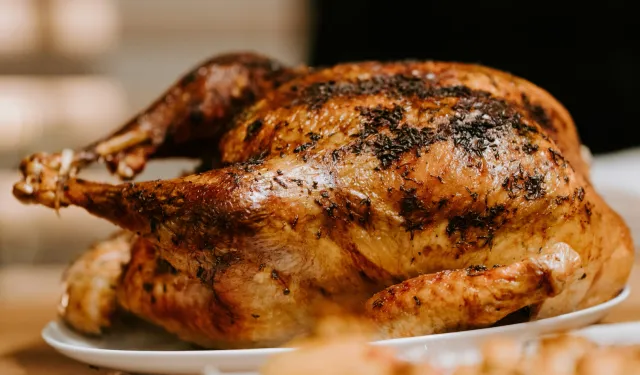 Piliç etinde 120 TL tartışması! Türkiye’de piliç eti fiyatları ABD ve Avrupa’dan ucuz