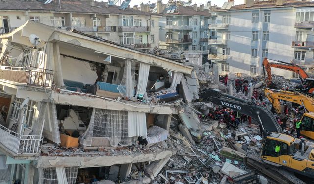 Neden Sık Sık Deprem Olmaya Başladı: Uzman İsim Herkesi Şaşırttı