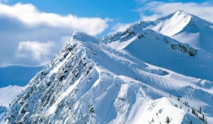 Dünyanın En Yüksek Yeri Himalaya Dağları`nın 6000 Metrede Çekilmiş Ultra HD Görüntüleri