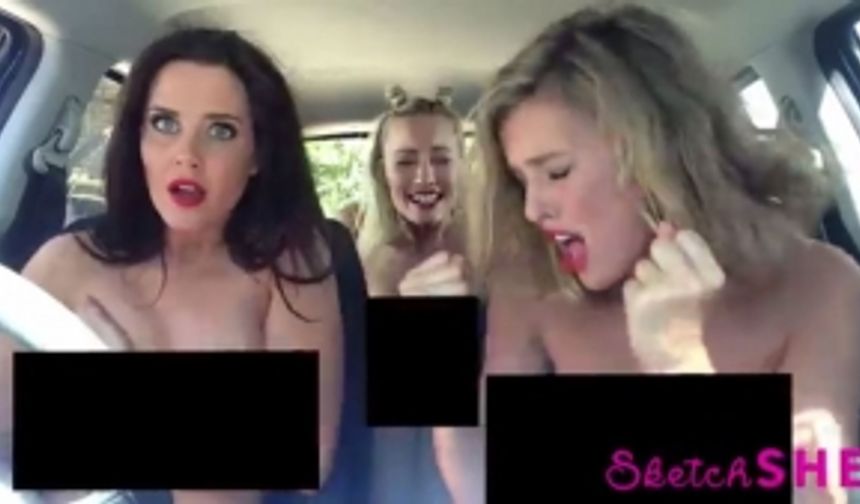 Araba İçinde Şarkıları Yeniden Canlandırarak Hunharca Eğlenen 3 Kadın