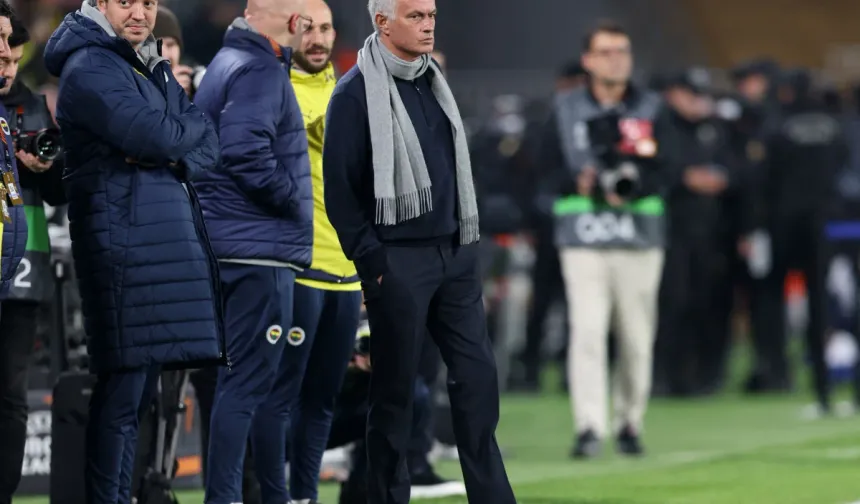 Jose Mourinho, Avrupa basınında: Kovulmanın eşiğinde