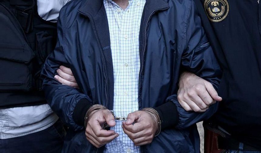 Kırmızı bülten ve ulusal seviyede aranan 12 suçlu Türkiye'ye getirildi