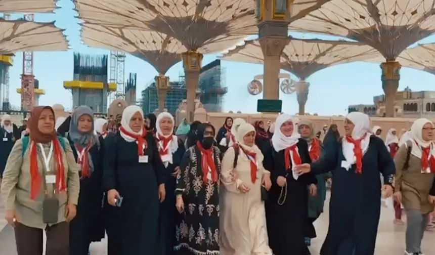 Şehit yakınları umreden döndü